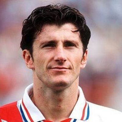 Davor &Scaron;uker